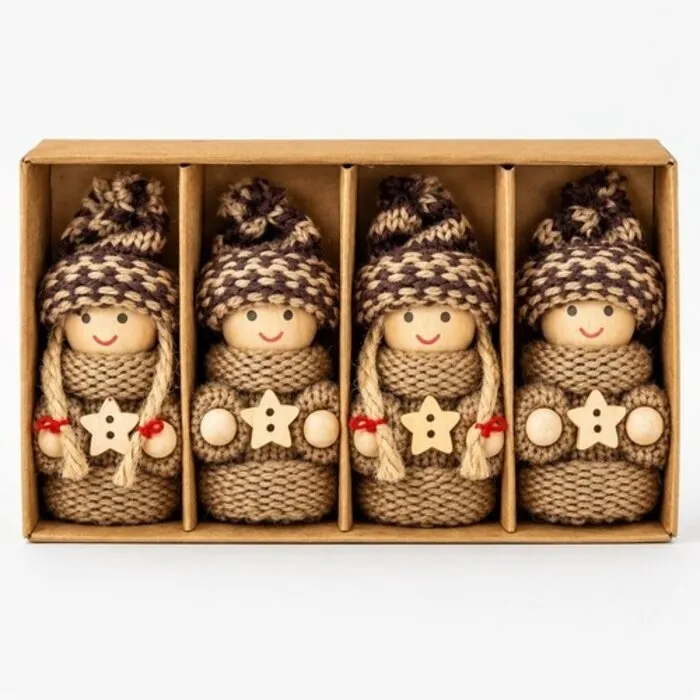 Houten Kerstpoppetjes Beige met Gebreide Muts – Set van 4