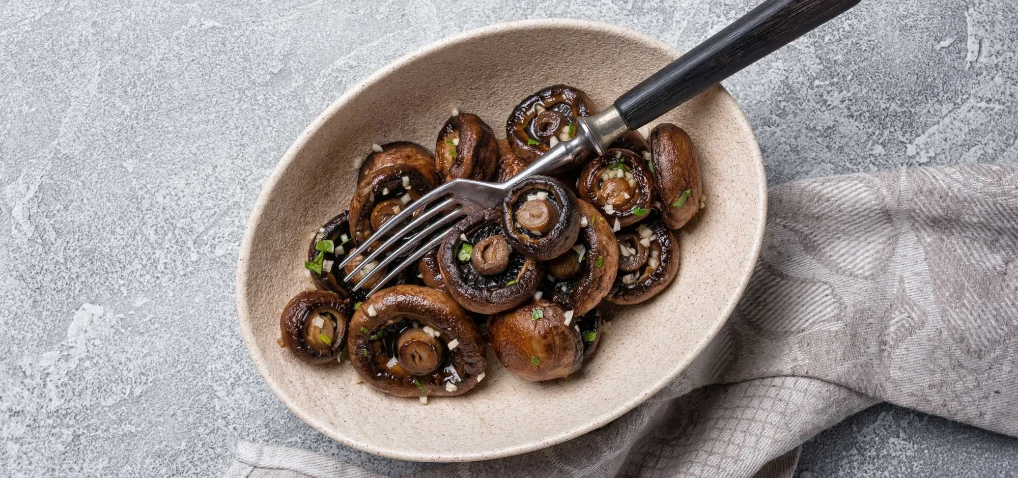 Welke kruiden bij champignons?