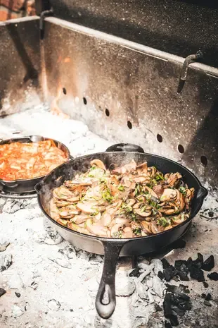 The Windmill The Windmill - Skillet XL The Windmill The Windmill - Skillet XL