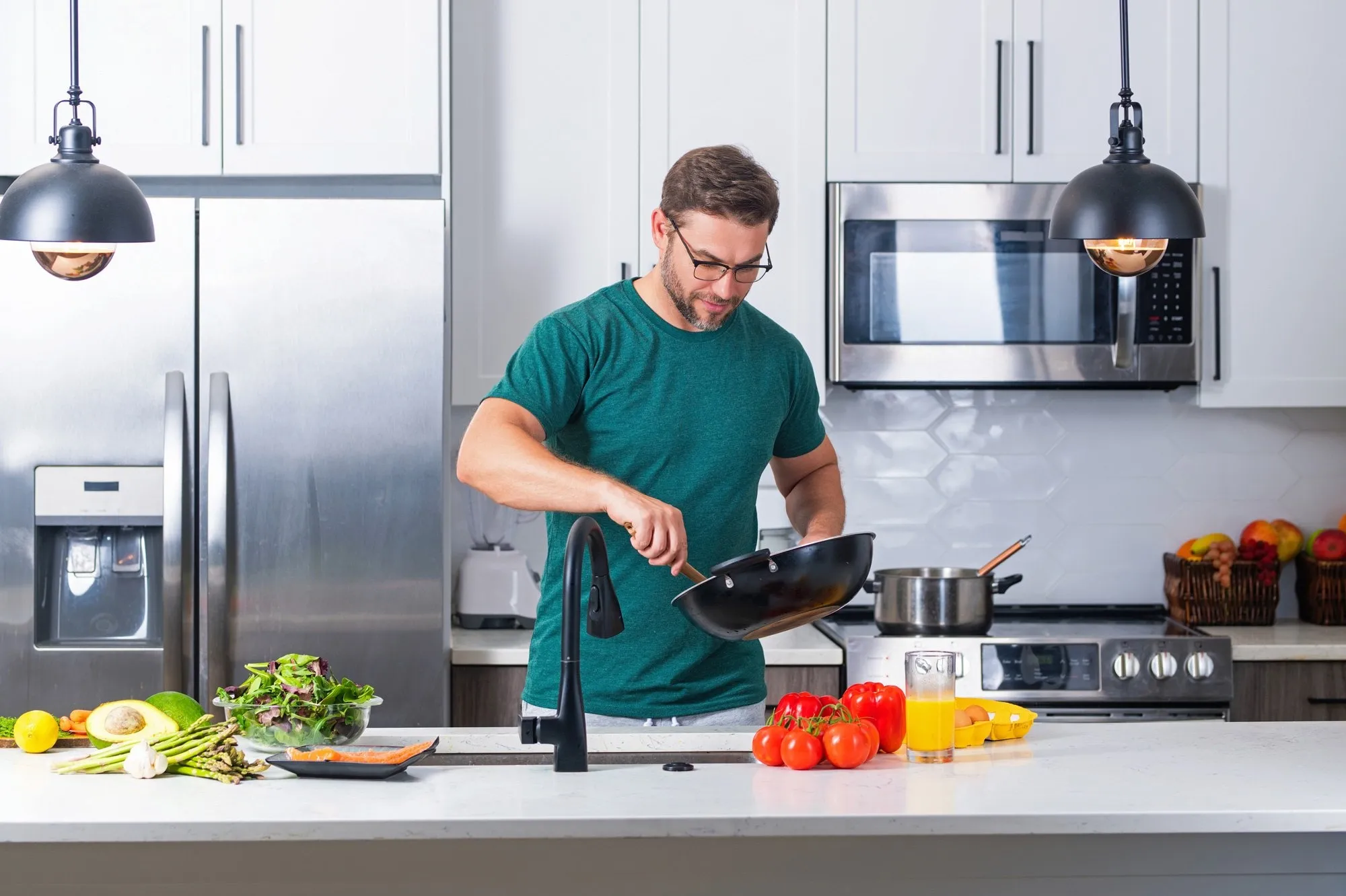 Wie kann ich meinen Speisen ohne Salz mehr Geschmack verleihen? Wie kann ich meinen Speisen ohne Salz mehr Geschmack verleihen?