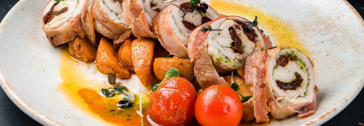 Welche Sauce passt zu Hähnchenroulade?