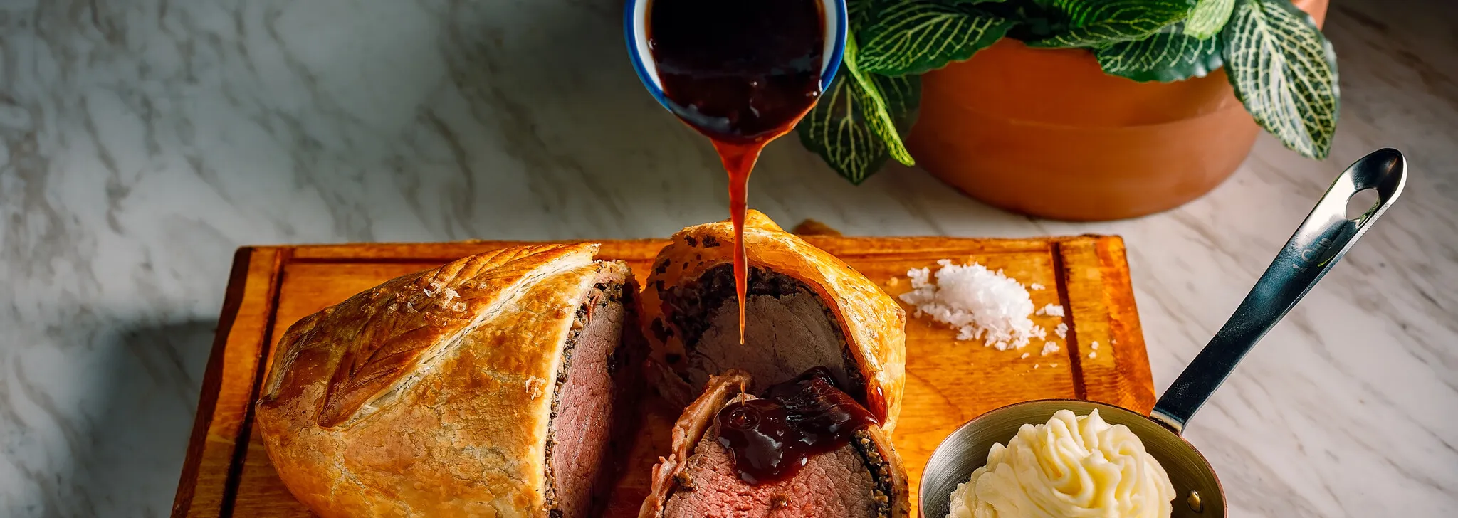 Welke saus bij Beef Wellington?
