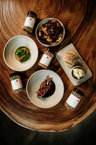 Van Beekum Specerijen Basiliek x Van Beekum Specerijen Cadeaupakket