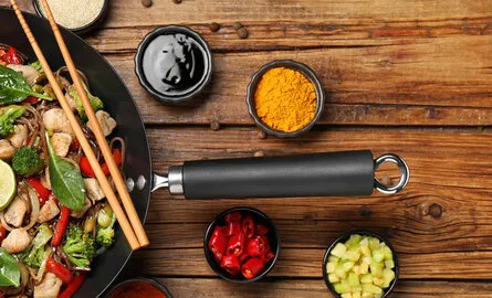 Welke saus bij wok met kip?