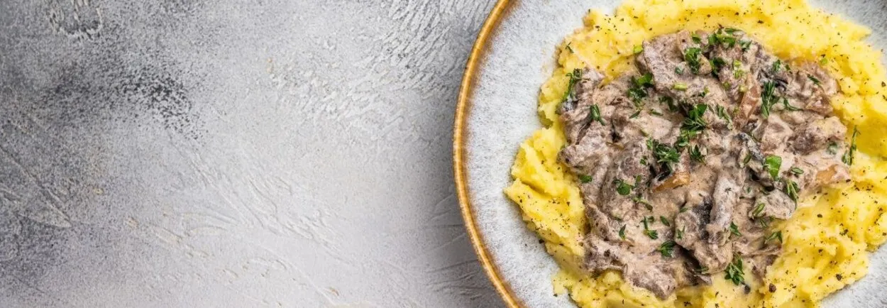 Stroganoff saus maken: zo krijg je een romige en volle saus