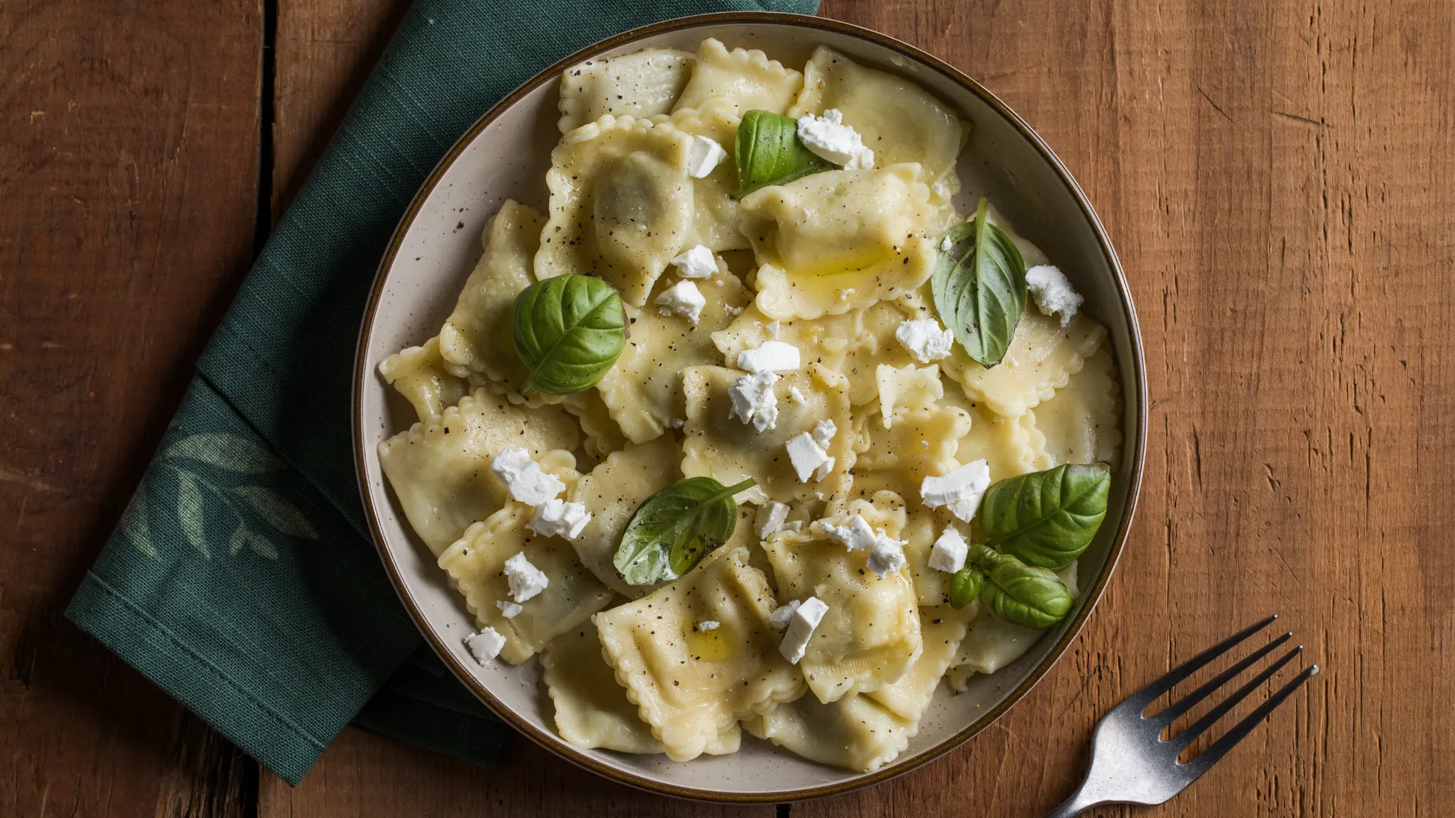 Welke saus bij gevulde pasta met ricotta en spinazie? Welke saus bij gevulde pasta met ricotta en spinazie?