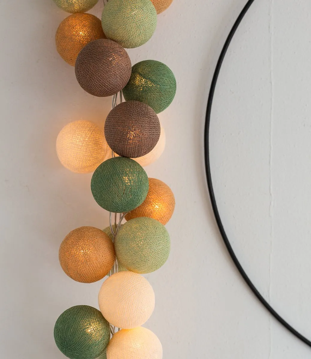 Regular Lichtslinger Forest Green Cotton Ball Lights