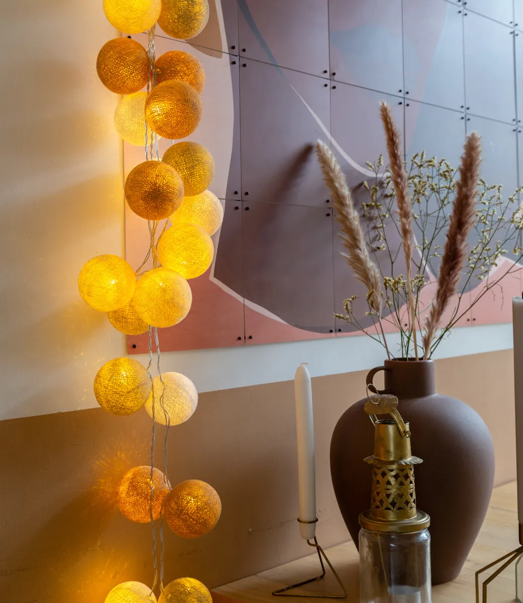 Regular Lichtslinger Creamy Cotton Ball Lights