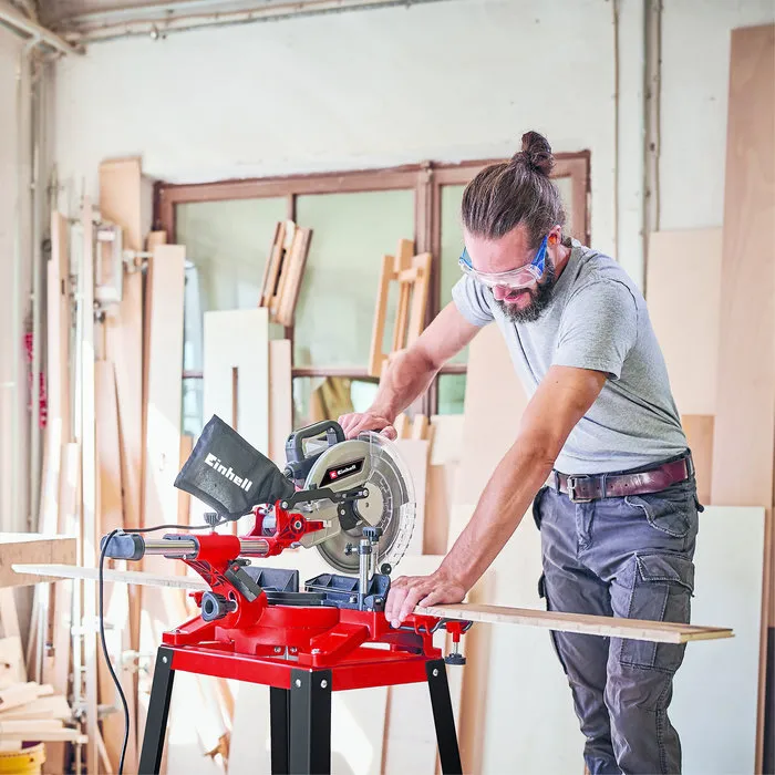 Einhell Gereedschap Einhell TC-SM 2531/2 U Radiaal afkortzaag inclusief onderstel