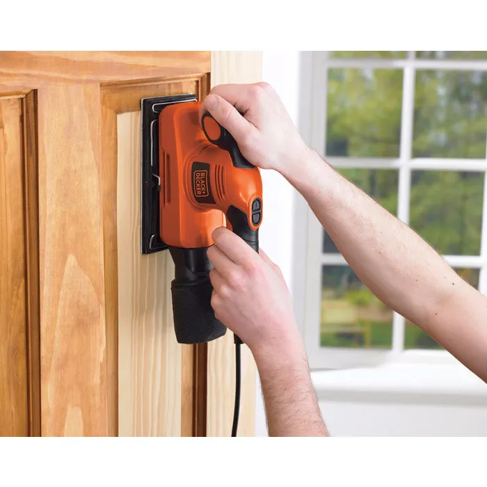 Black & Decker Black & Decker Vlakschuurmachine 240W KA320EKA