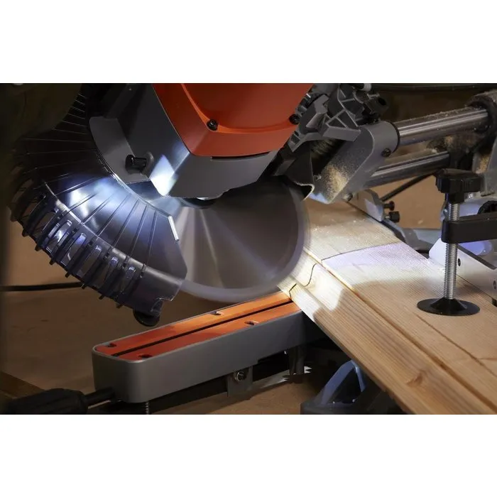 Black & Decker Black & Decker BES700-QS Afkort- en verstekzaag