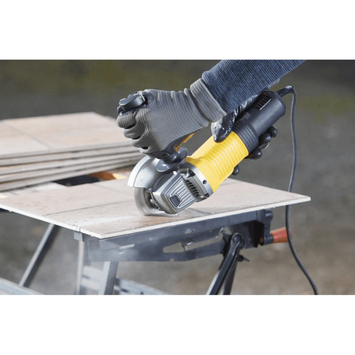 Stanley Stanley FMEG210K Fatmax® 850W 115MM Haakse slijper