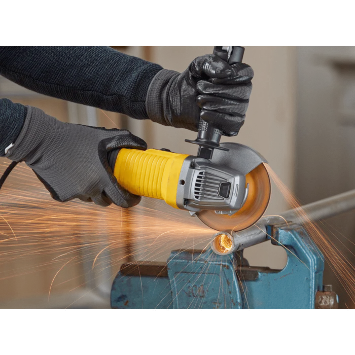 Stanley Stanley FMEG210K Fatmax® 850W 115MM Haakse slijper