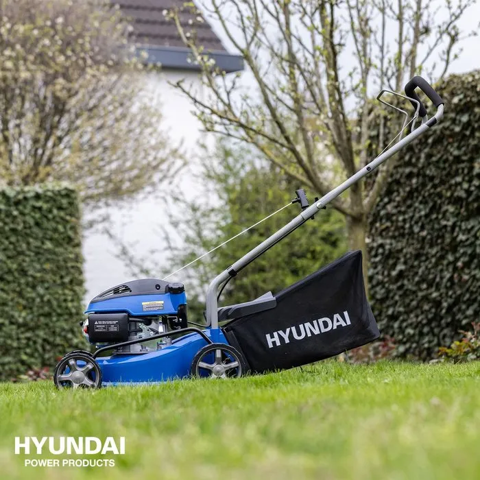 Hyundai Hyundai Benzine Grasmaaier 40 cm – 79,8 cc – 4-takt – Voor gazons tot 500 m²