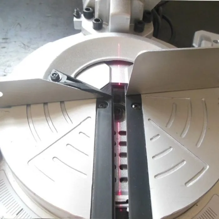 Hyundai Hyundai Kap- en Verstekzaag 1500W