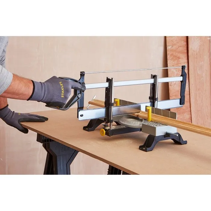 Stanley Stanley Verstekzaagmachine Metaal 560 mm – Precisie Zaag voor Hout, Kunststof en Aluminium