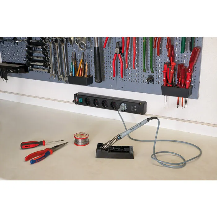 Brennenstuhl Brennenstuhl Bremounta Stekkerdoos 5-voudig met USB-laadfunctie