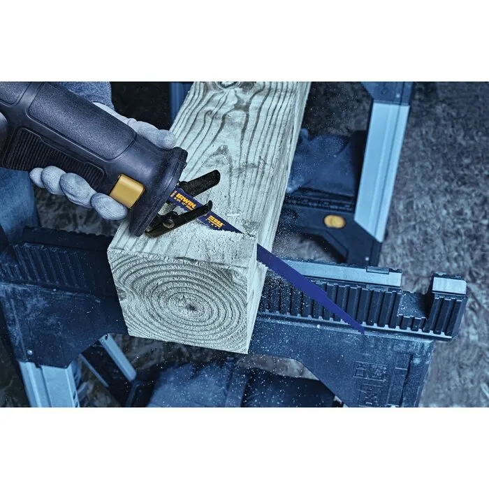 Irwin IRWIN Reciprozaagblad 300mm 6TPI, 5x zagen van hout met spijkers