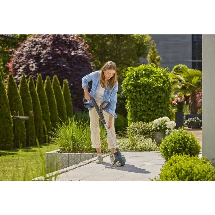 Gardena Gardena EasyWeed Onkruidborstel 1800/18V - Zonder accu & lader