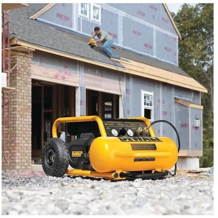 DeWALT DeWALT Compressor DPC17PC + 10m Slang - Olievrij