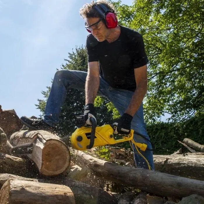 Powerplus Powerplus Elektrische Kettingzaag POWXG10024 – 2400W | 40 cm