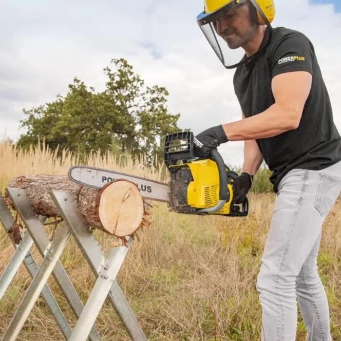 Powerplus PowerPlus POWXG10211 Benzine Kettingzaag 37,2CC 40cm