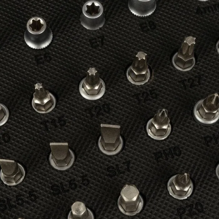 Hyundai Hyundai doppen/bitsset 52-delig - chroom-vanadiumstaal - ergonomische handgreep - inclusief verlengstukken en adapter