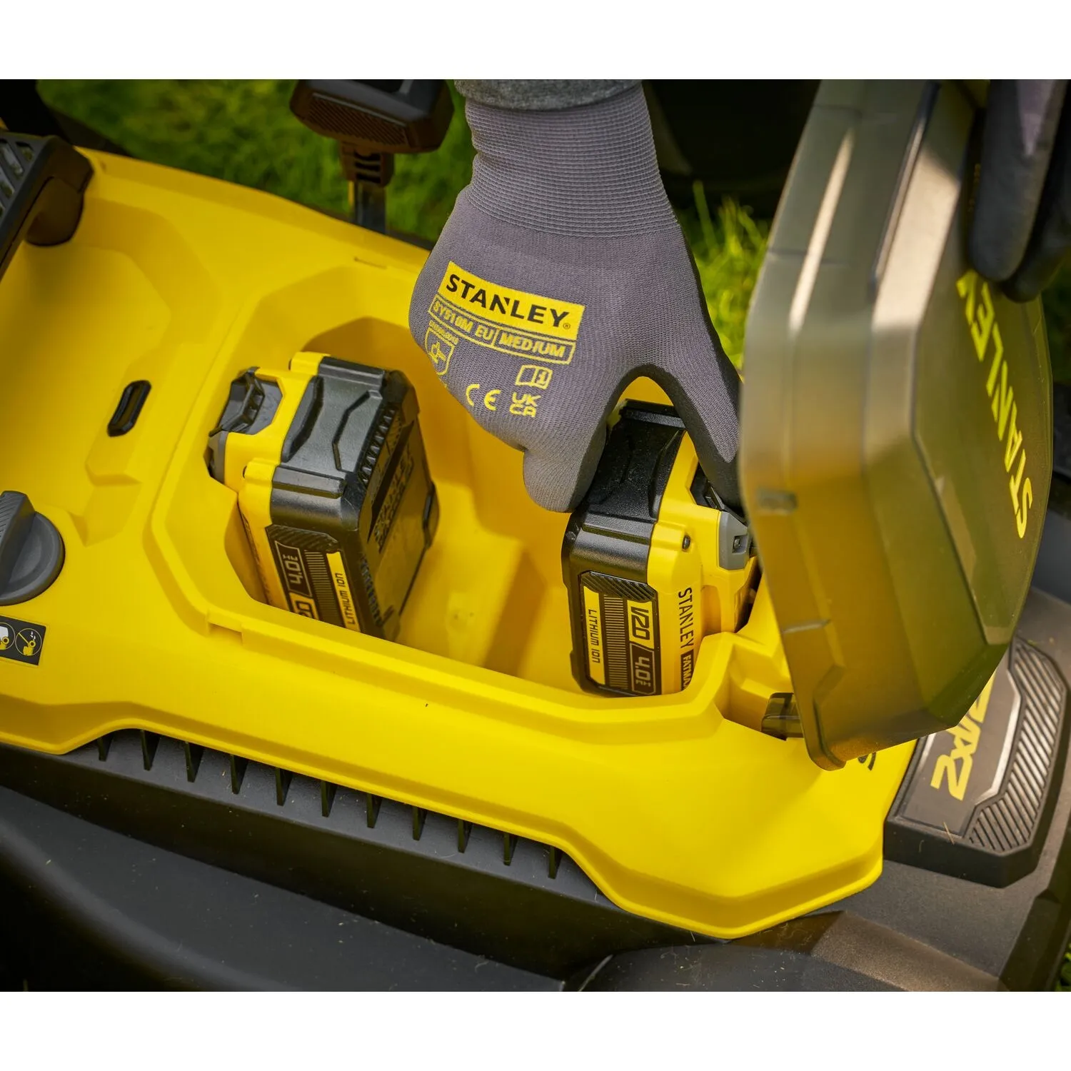 Stanley Stanley FATMAX SCMWP3701N-XJ V20 Accu Grasmaaier 37 cm – 3-in-1 – Brushless – SOLO