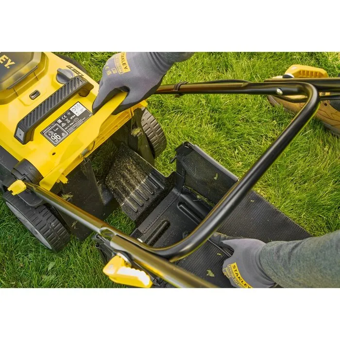 Stanley Stanley FATMAX SCMWP3701M2-QW V20 Accu Grasmaaier 37 cm – 3-in-1 – Brushless – 2x 4.0Ah Set