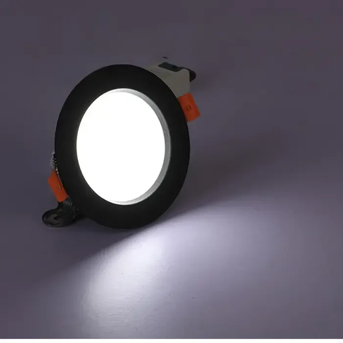 Inbouwspot LED zwart 9W zaagmaat 80mm IP44 lage inbouwdiepte