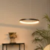 Hanglamp cirkel zwart boven de eettafel Ø 58 cm 48W