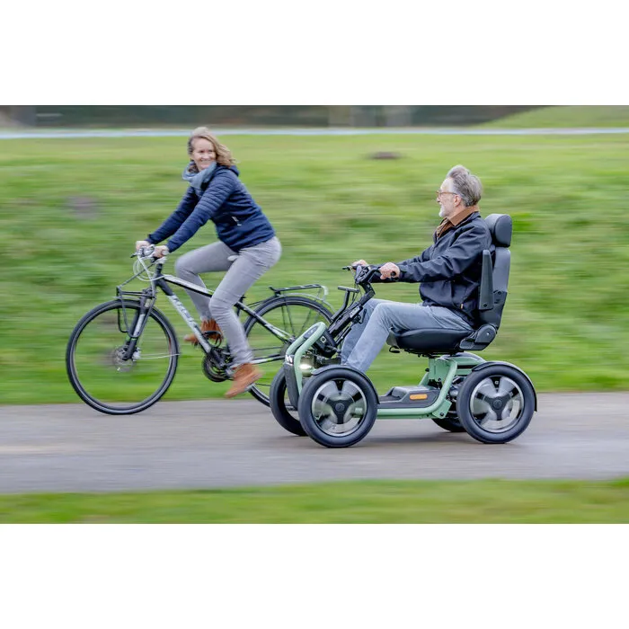 Sunrise Medical  Sterling S800 By Scoozy Scootmobiel