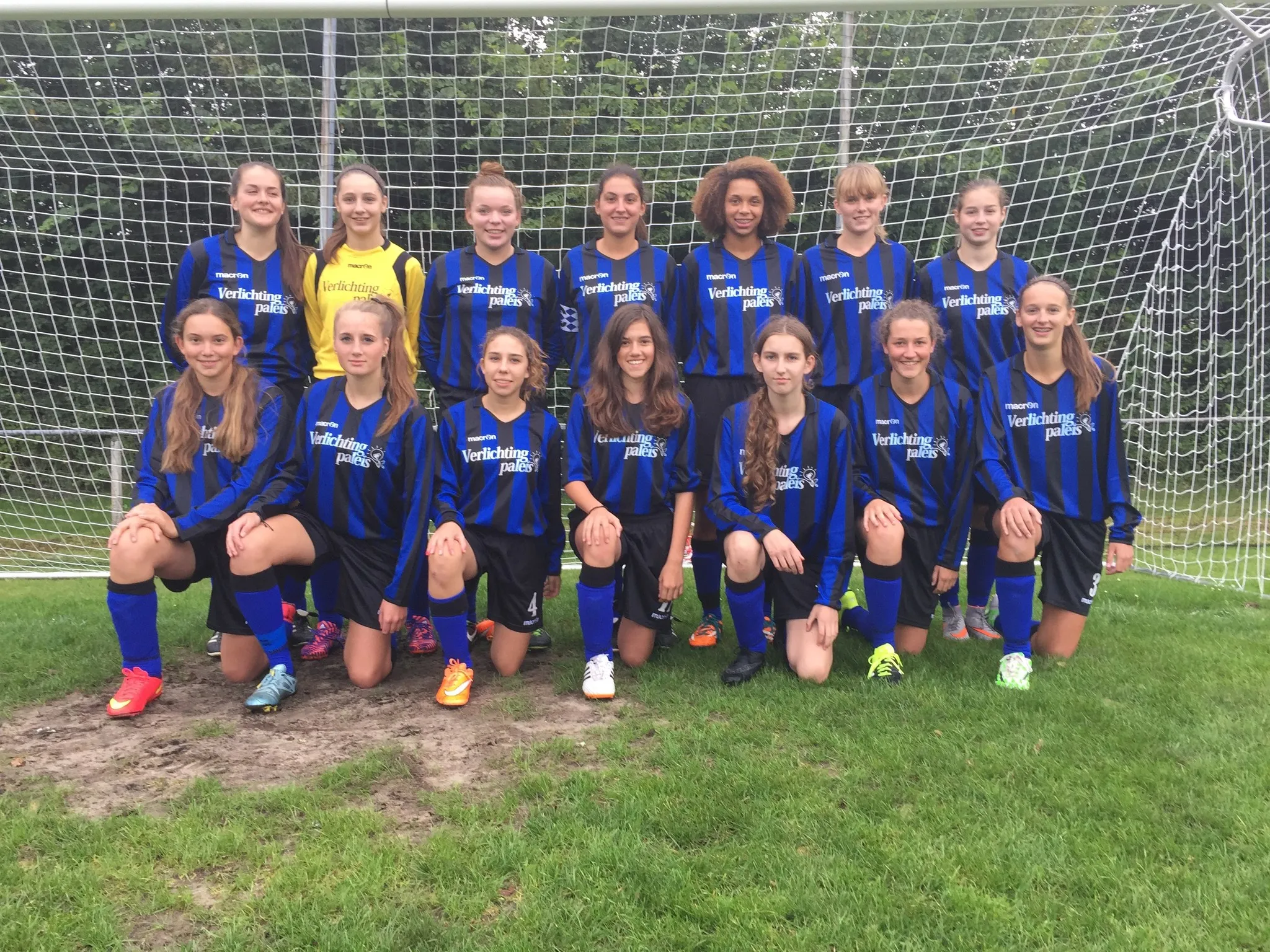 Nieuwe Shirts - Smerdiek Meisjes