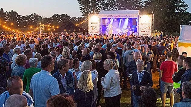 Verlichtingpaleis verlicht het Reeshof Muze Festival in Tilburg