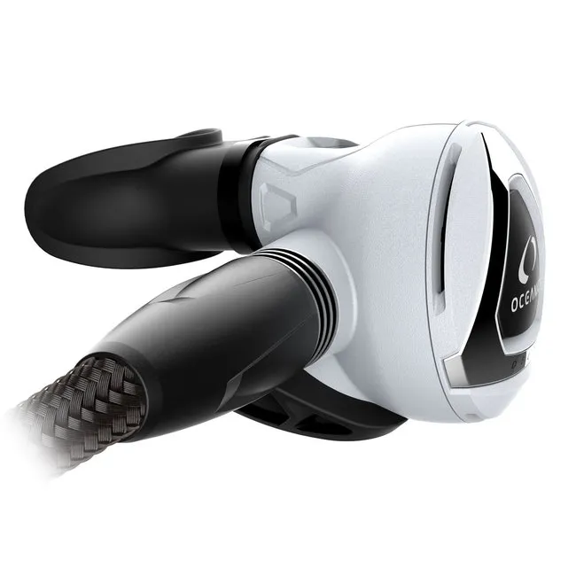 Oceanic Delta 5 EDX (Din) White with Alpha 10 Octo and Reg. Bag