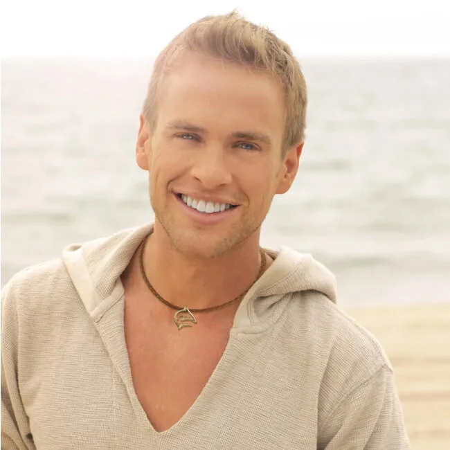 Big Blue by Roland St John Pendentifs En Bronze - "Frenzy" Shark