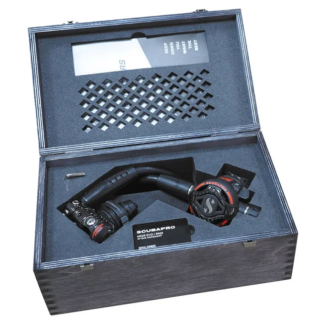 Scubapro MK25 S620Ti 60th Anniversary