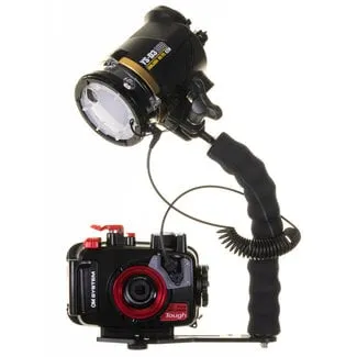 Sea and Sea Adventure Arm Set mit OM SYSTEMS TG-7 und YS-D3 DUO STROBE