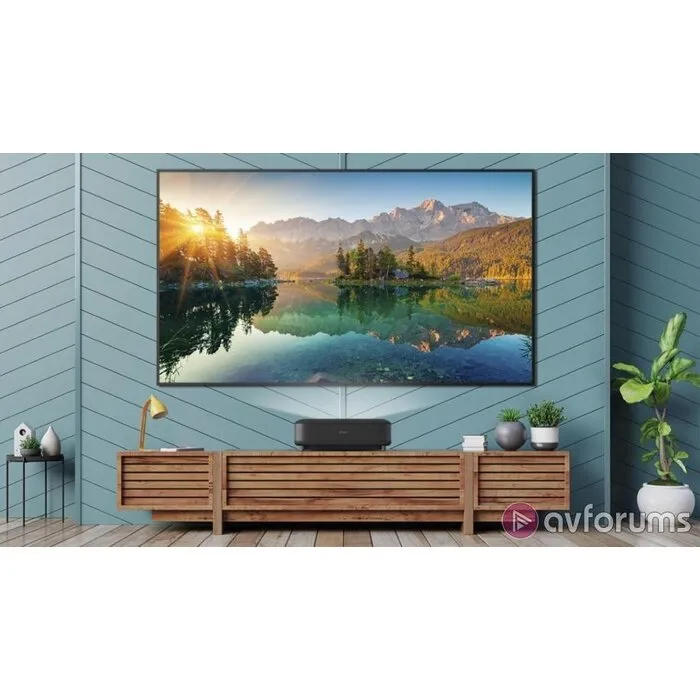 Epson Huurbeamer: Epson EH-LS650W - 4K - 3600 ANSI Lumen - UST projector