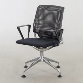 Vitra Meda chair (gebruikt)