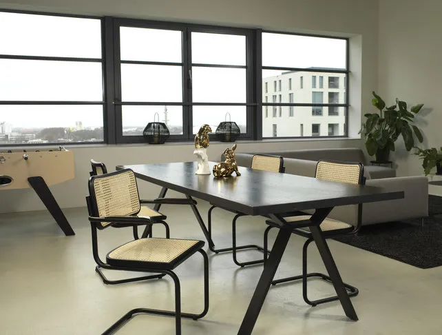 Designstoel Elia met armleuningen