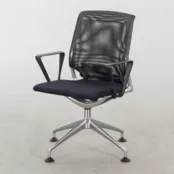 Vitra Meda chair (gebruikt)