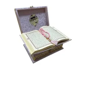 Ayasofya Fluwelen Geschenkset Roze – Gebedskleed, Koran & Tasbih