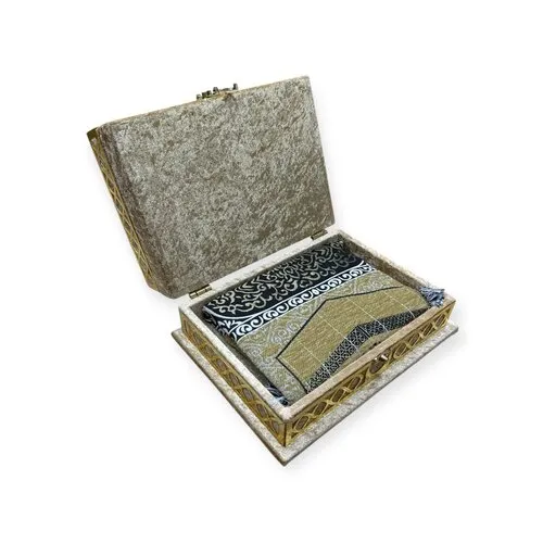 Ayasofya Fluwelen Geschenkset Goud – Gebedskleed, Koran & Tasbih
