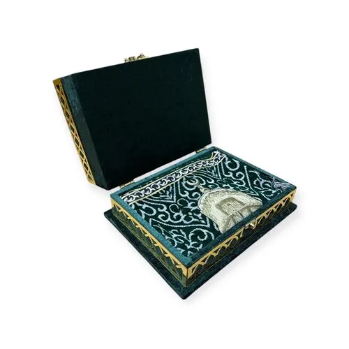 Ayasofya Fluwelen Geschenkset Groen – Gebedskleed, Koran & Tasbih