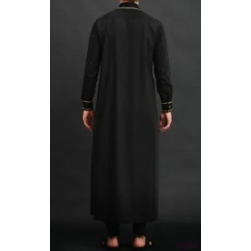 Zwarte Qamis met Gouden Details – Sultan Model Qaba'il