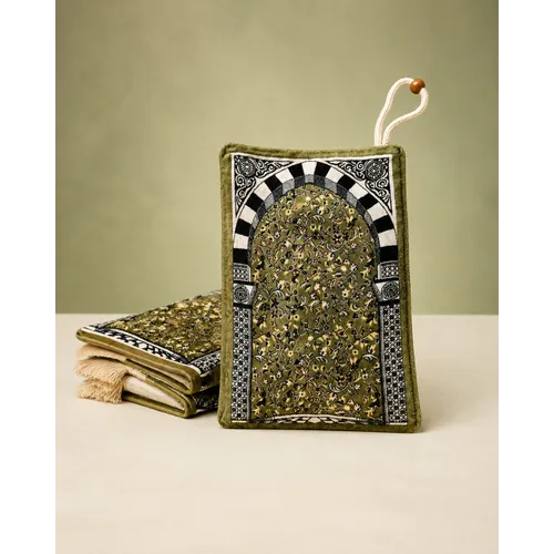 Rawdah Pocket Gebedskleed met Tasje – Reisgebedskleed 112 × 63 cm Rawdah Pocket Gebedskleed met Tasje – Reisgebedskleed 112 × 63 cm