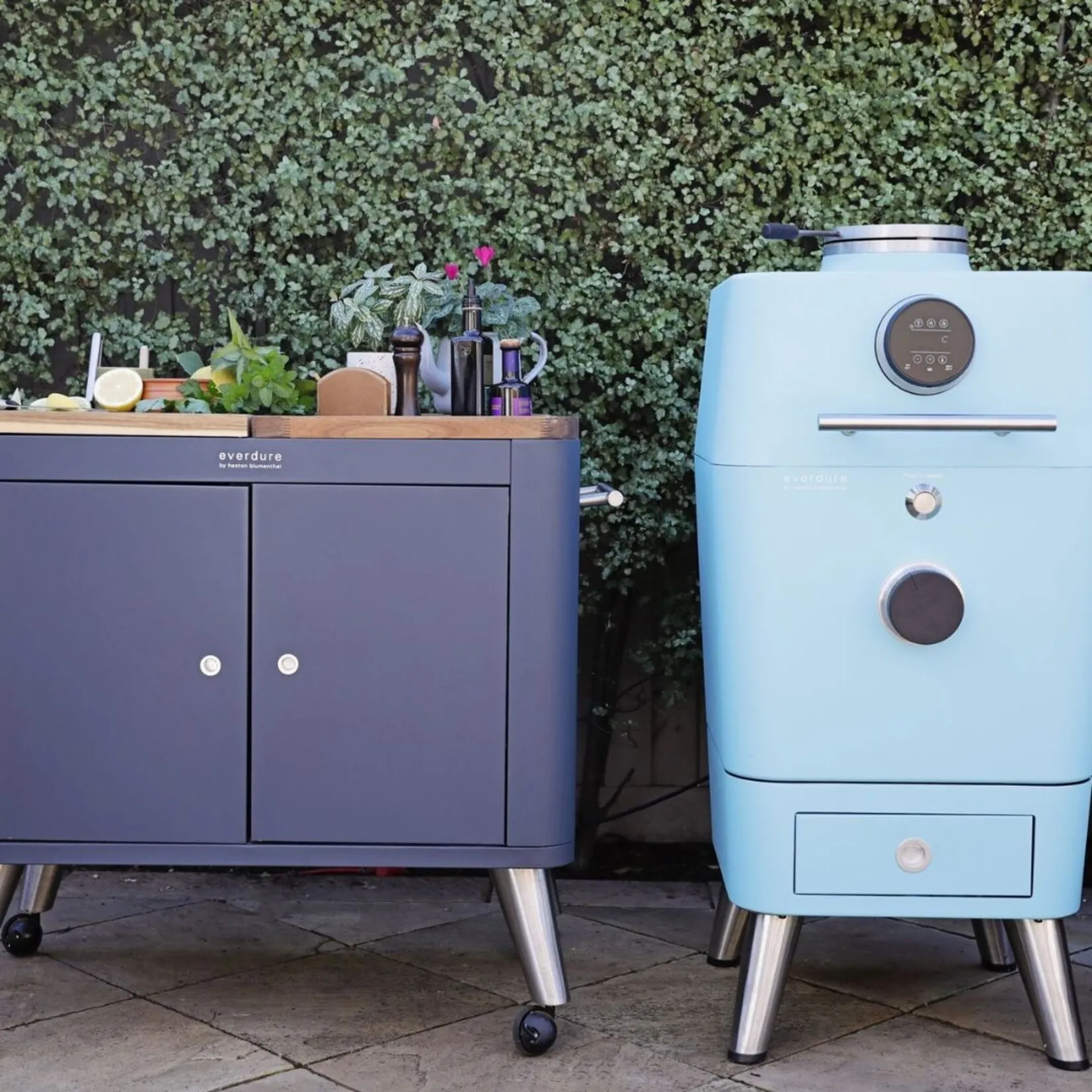 Everdure 4K Houtskool Barbecue Blauw