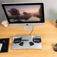 Kinesis Advantage2 Ergonomische Tastatur, silber
