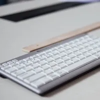BakkerElkhuizen UltraBoard 950 – Kompakte Bluetooth-Tastatur